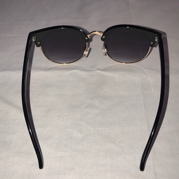 Black and Gold Trimmed Circular Frame Sunglasses - Picture 4 of 5